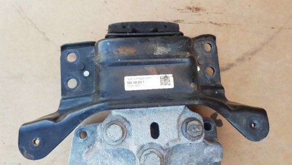 Tampon motor Audi A3 8V 2.0 tdi 5Q0199555T 5Q0 199 555 T - Dezmembrari Auto