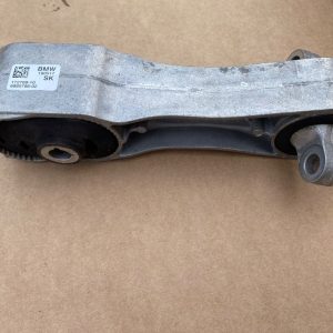 Tampon motor BMW X1 F48 2018 6885786 22116885786 la 0 km - Dezmembrari Auto