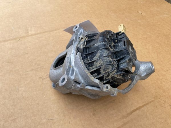 Tampon motor dreapta VW Touareg 2018 4M0199372FF 4M0 199 372 FF - Dezmembrari Auto