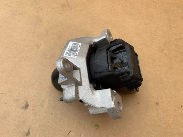 Tampon motor Ford Mondeo Mk5 2.0 hybrid DG93-7M121-DF - Dezmembrari Auto