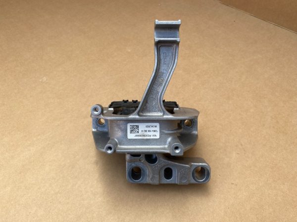 Tampon motor Ford Tourneo Connect 2023 5WA199262H 5WA 199 262 H la 0 km - Dezmembrari Auto