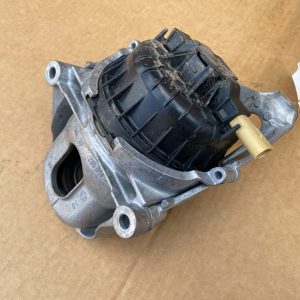 Tampon motor stanga VW Touareg 2018 4M0199371FF 4M0 199 371 FF - Dezmembrari Auto