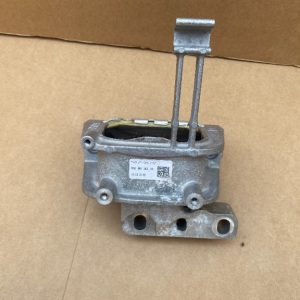 Tampon motor VW Golf 7 2019 5Q0199262DF 5Q0 199 262 DF la 0 km - Dezmembrari Auto