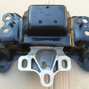 5Q0199555AD 5Q0 199 555 AD Tampon motor VW Passat B8 - Dezmembrari Auto