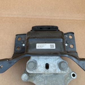 Tampon suport cutie VW Golf 7 2016 1.6 tdi 5Q0199555S 5Q0 199 555 S la 0 km - Dezmembrari Auto