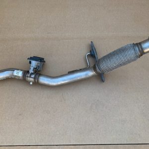 Teava cu clapeta racord flexibil VW Passat B8 5Q0253059FC 5Q0 253 059 FC la 0 km - Dezmembrari Auto