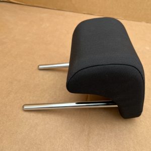Tetiera laterala de la bancheta spate VW Golf 7 - Dezmembrari Auto