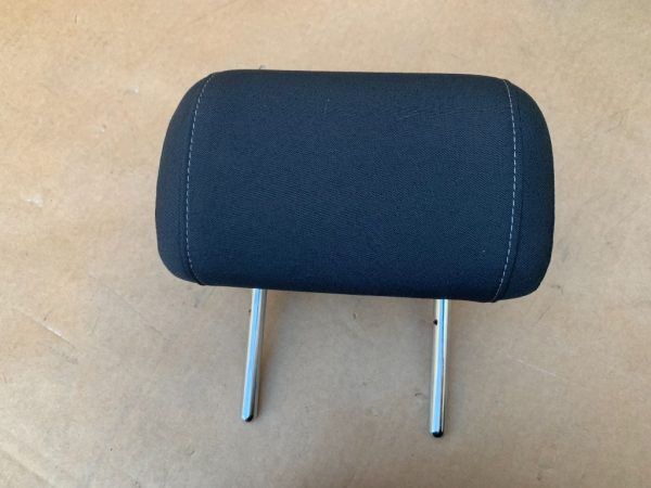 Tetiera spate mijloc material textil VW Passat B8 - Dezmembrari Auto