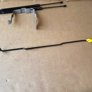 Tija capota VW Caddy Ford Tourneo Connect 2023 2K7825841 2K7 825 841 - Dezmembrari Auto