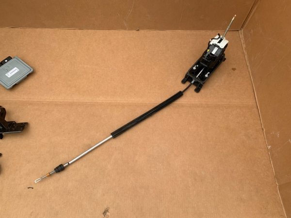 Timonerie DSG VW Passat B8 1.8 tsi 3QD713023D 3QD 713 023 D - Dezmembrari Auto