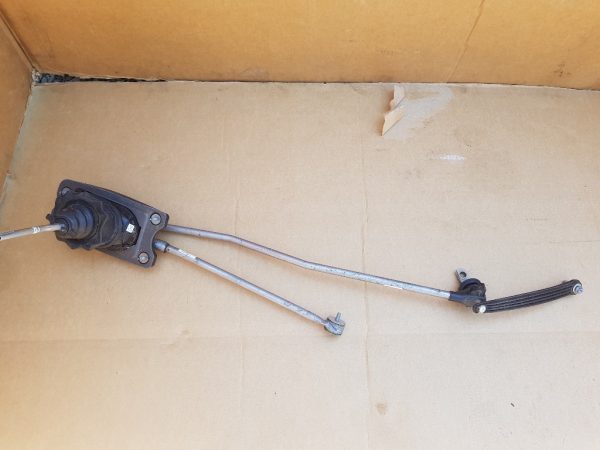 Timonerie manuala Audi A4 B8 8K0711406 8K0 711 406 - Dezmembrari Auto