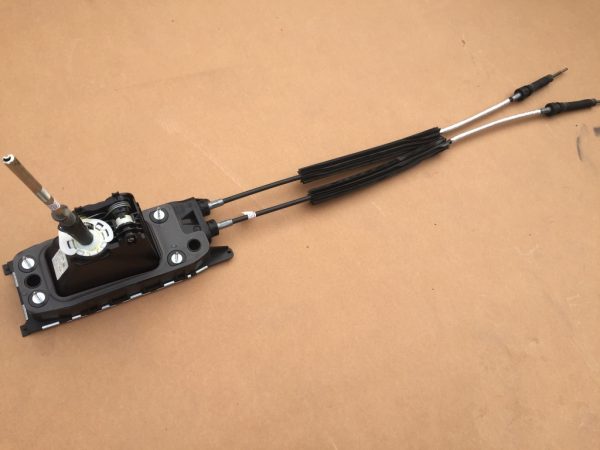 Timonerie / selector VW Tiguan 2.0 5QA711046C 5QA 711 046 C - Dezmembrari Auto