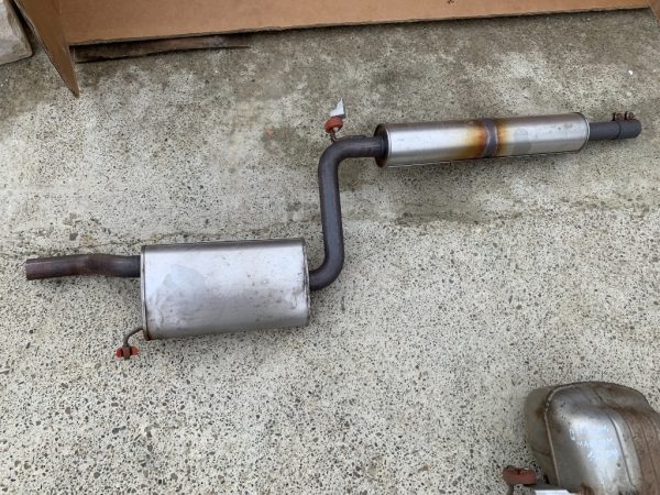 Toba esapament intermediara VW Passat B8 3QD253211B 3QD 253 211 B - Dezmembrari Auto