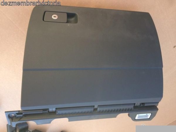Torpedou pasager VW Passat B8 2015 3G1857097A - Dezmembrari Auto