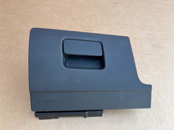 Torpedou stanga VW Passat B8.5 din 2023 la 0 km 3G1857503B 3G1 857 503 B - Dezmembrari Auto