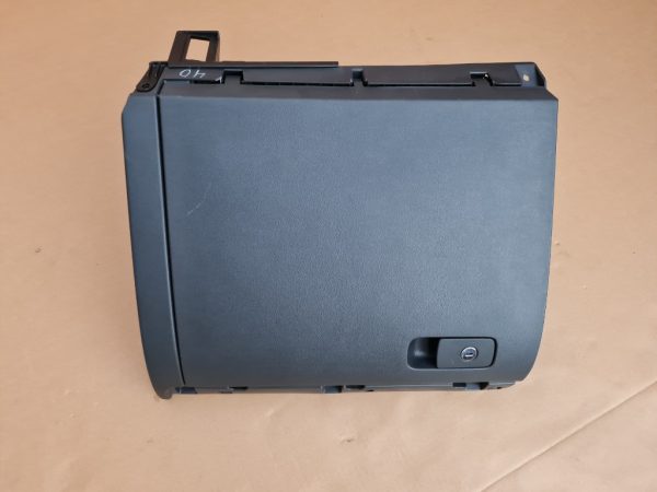 Torpedou VW Jetta 2016 5C7857097A 5C7 857 097 A - Dezmembrari Auto