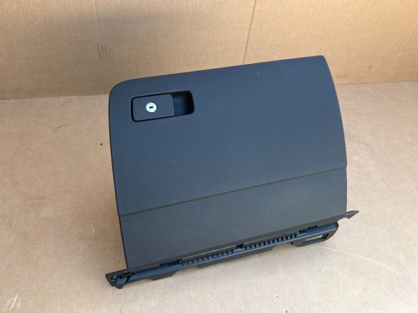 Torpedou VW Passat B8.5 din 2023 la 0 km 3G1857097S 3G1 857 097 S - Dezmembrari Auto
