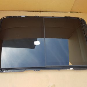 Trapa panoramica VW Passat B8 combi 3G9877041G 3G9 877 041 G - Dezmembrari Auto