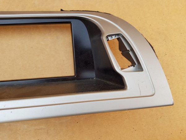 Trim ornament display navigatie Audi A4 B8 8K1857186G 8K1 857 186 G - Dezmembrari Auto - imagine 3