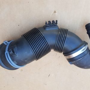Tubulatura aer Audi A3 8V 2.0 tdi 5Q0129635 5Q0 129 635 - Dezmembrari Auto