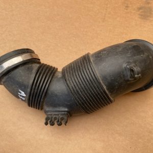 Tubulatura aer Audi A3 8V 2.0 tdi 5Q0129654E 5Q0 129 654 E - Dezmembrari Auto