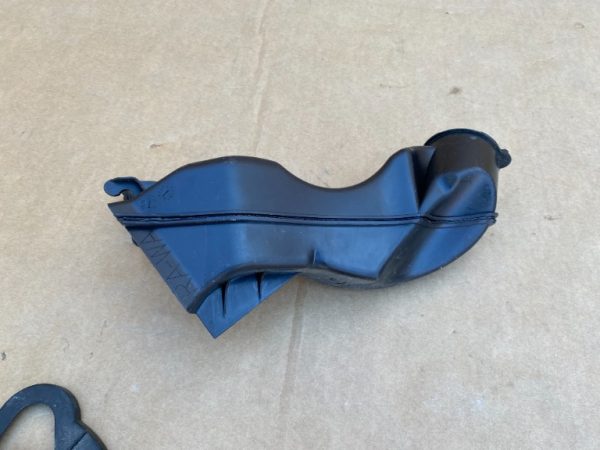 Tubulatura aer BMW X1 F48 2017 7355437 - Dezmembrari Auto