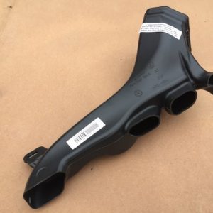 Tubulatura aer bord VW Golf 7 2.0 tdi 5G1819151A 5G1 819 151 A - Dezmembrari Auto
