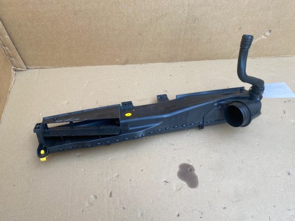 Tubulatura aer trager VW Polo 2G 2Q0129509 2Q0 129 509 2Q0129509B 2Q0 129 509 B - Dezmembrari Auto