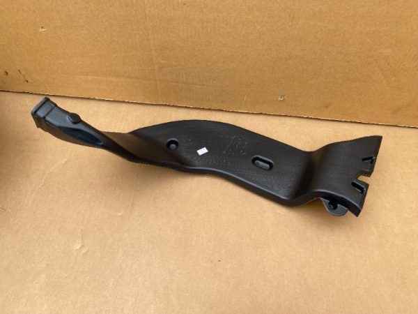 Tubulatura aer VW Caddy Ford Tourneo Connect 2023 5Q0819806F 5Q0 819 806 F - Dezmembrari Auto