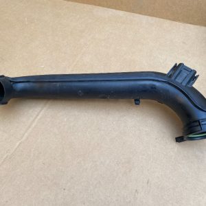 Tubulatura aer VW Golf 7 1.4 tsi 04E145673B 04E 145 673 B 04E145673E 04E 145 673 E - Dezmembrari Auto