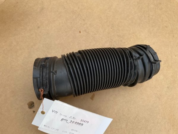 Tubulatura aer VW Golf 7 5Q0129618C 5Q0 129 618 C - Dezmembrari Auto