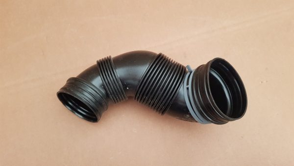 Tubulatura aer VW Jetta 2017 2.0 tdi 1K0129654BH 1K0 129 654 BH - Dezmembrari Auto