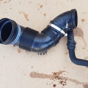 Tubulatura aer VW Passat B8 2.0 tdi 3Q0129656B 3Q0 129 656 B - Dezmembrari Auto