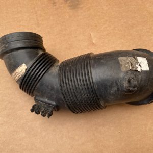 Tubulatura aer VW Passat CC 2.0 tdi 5Q0129654 5Q0 129 654 - Dezmembrari Auto