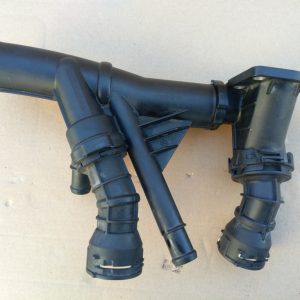 Tubulatura apa Audi A3 8V 2.0 tdi DEJ 04L121026F 04L 121 026 F - Dezmembrari Auto