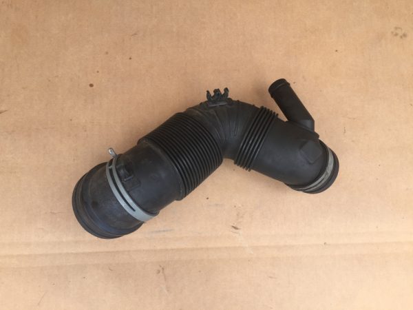 Tubulatura intercooler Audi A3 8P 2.0 tdi 3C0129654P 3C0 129 654 P - Dezmembrari Auto