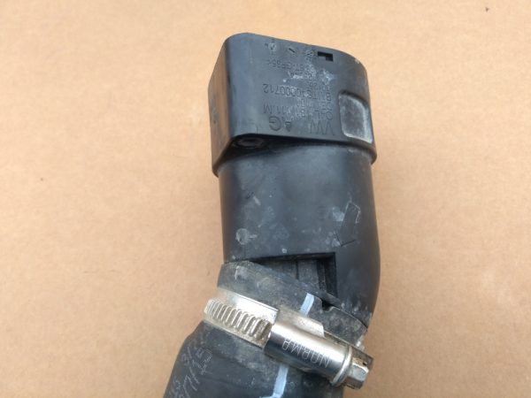Tubulatura intercooler Audi A3 8V 04L131111M 04L 131 111 M - Dezmembrari Auto