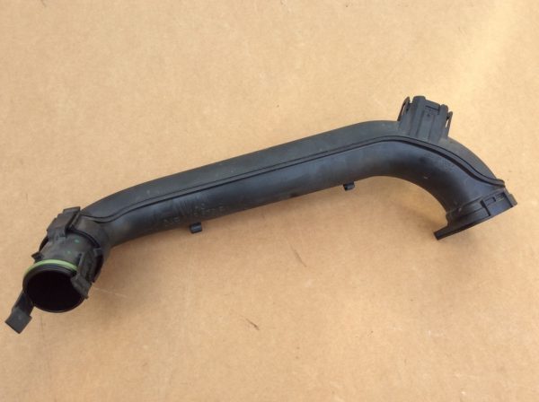 Tubulatura intercooler VW Sharan 1.4 tsi 04E145673F 04E 145 673 F - Dezmembrari Auto