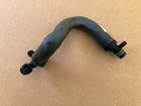 Tubulatura VW Passat B8 1.4 tsi 04E103175D 04E 103 175 D - Dezmembrari Auto