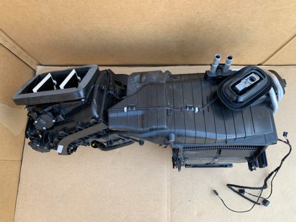 Tulumba aer completa Audi Q8 2019 4M1820001AA 4M1 820 001 AA la 0 km - Dezmembrari Auto - imagine 4