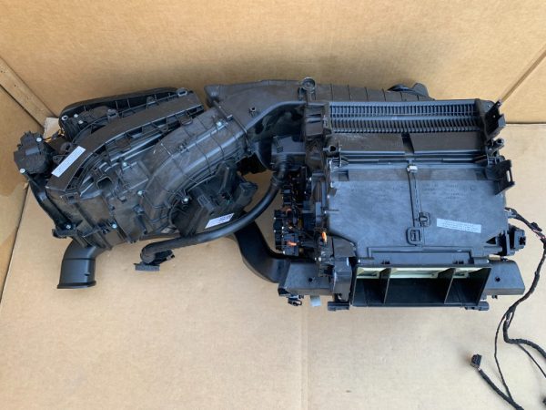 Tulumba aer completa Audi Q8 2019 4M1820001AA 4M1 820 001 AA la 0 km - Dezmembrari Auto - imagine 5
