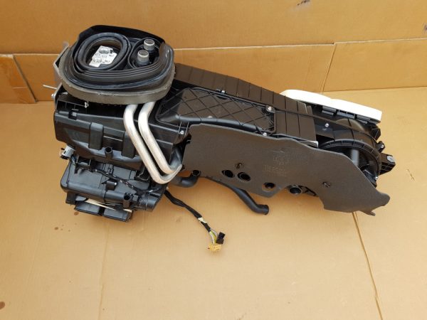 Tulumba completa VW Passat CC 2016 volan dreapta 3C2820003 3C0907521G - Dezmembrari Auto