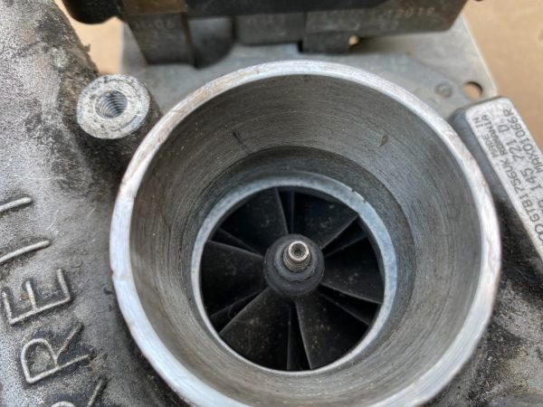 Turbina 3.0 tdi CANA Audi A6 C6 din 2009 059145721D 059 145 721 D - Dezmembrari Auto - imagine 2