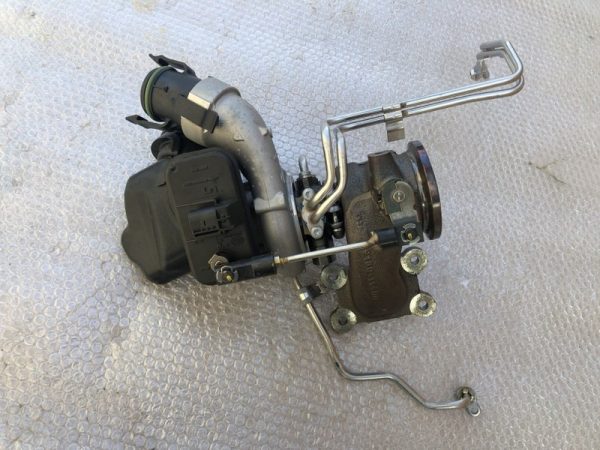 Turbosuflanta 1.4 tsi CZE CZEA 04E145715D 04E 145 715 D VW Passat B8 la 49 km - Dezmembrari Auto