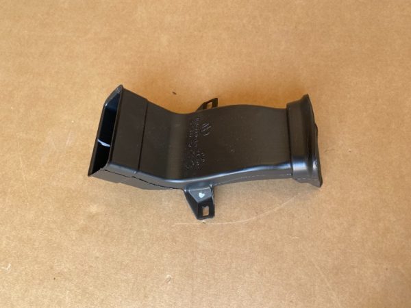 Tutbulatura aer VW Caddy Ford Tourneo Connect 2023 2K7863250 2K7 863 250 - Dezmembrari Auto