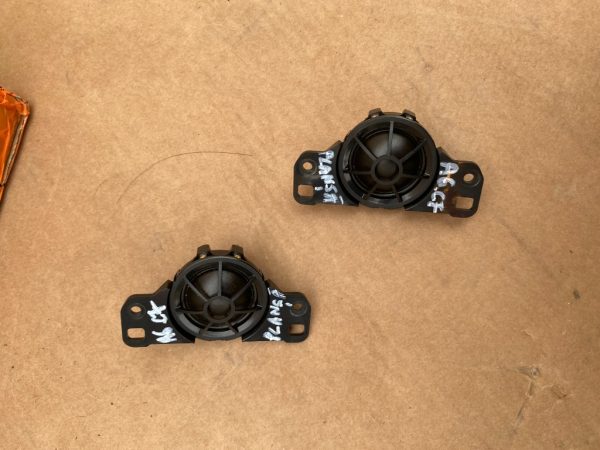 Tweeter plansa bord Audi A6 C7 2016 4H0035399 4H0 035 399 la 0 km - Dezmembrari Auto