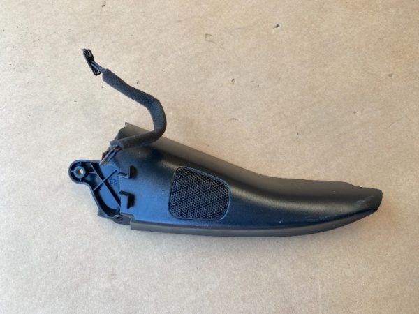 Tweeter stanga fata VW Golf 5 plus 1K0035411C 1K0 035 411 C 5M0837993 5M0 837 993 - Dezmembrari Auto