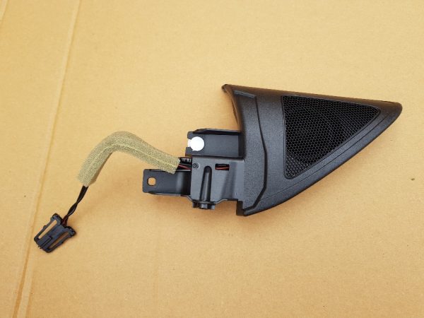Tweeter usa stanga fata VW Passat CC 2016 3C8837985B 3C8 837 985 B - Dezmembrari Auto