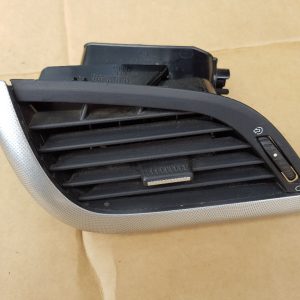 Grila aerisire stanga Peugeot 207 9650088577 - Dezmembrari Auto