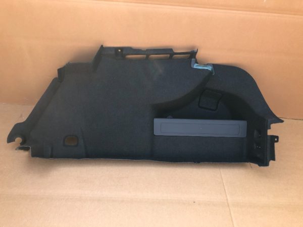 Ornament lateral portbagaj dreapta VW Passat B8 limuzina 3G5867428F 3G5 867 428 F - Dezmembrari Auto